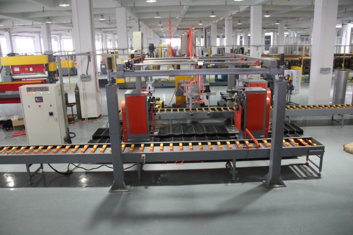 automatic shriking machine for solar outer tank